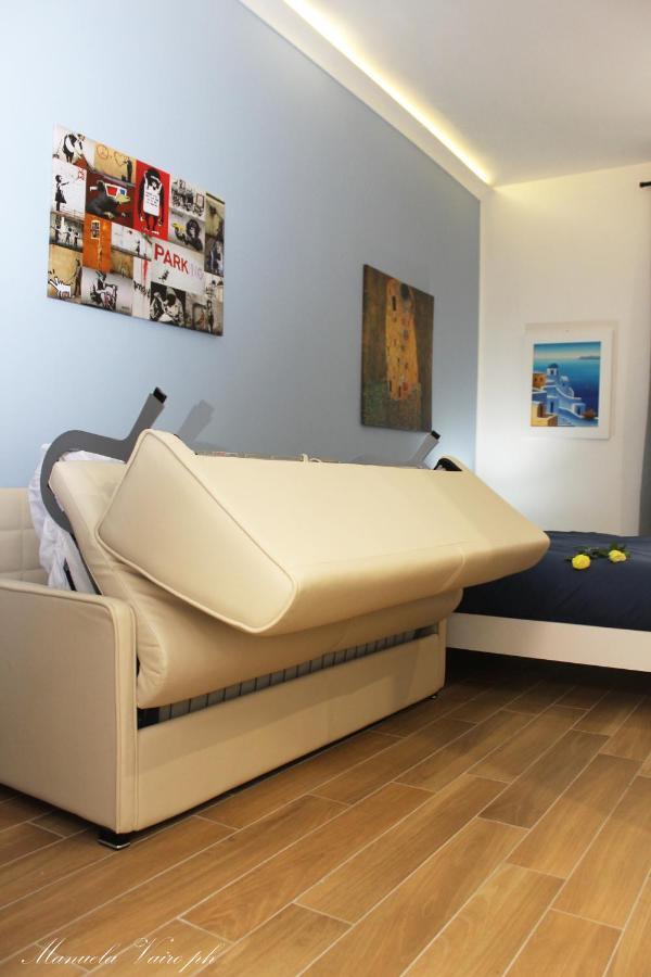 Seafront Apartment Salerno Dış mekan fotoğraf